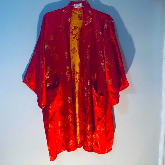 Dragon print Chinese Red Silk Robe - Picture 3 of 9